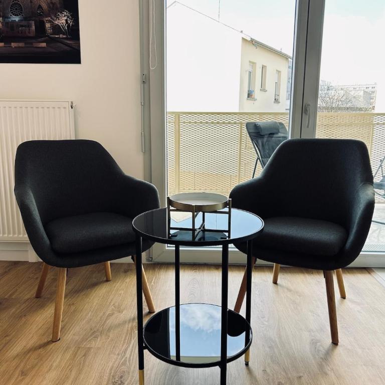 Bleuets studio cosy neuf terrasse proche centre - Appartement 1 Chambre - 1