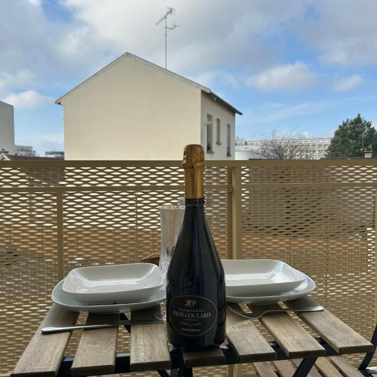 Bleuets studio cosy neuf terrasse proche centre - Appartement 1 Chambre - 5