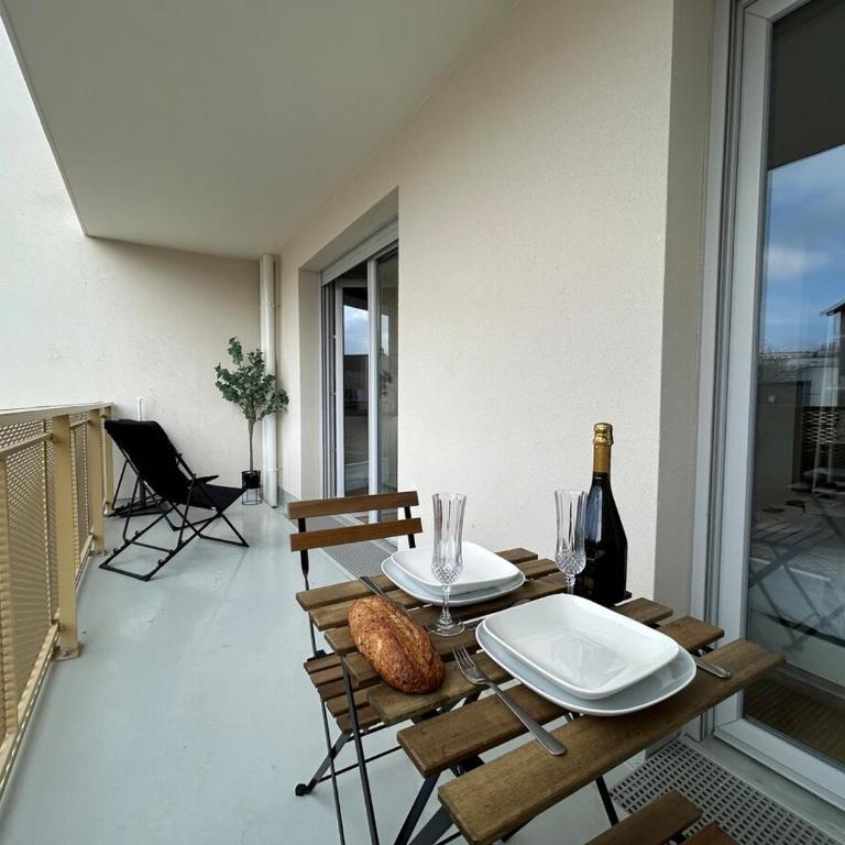 Bleuets studio cosy neuf terrasse proche centre - Appartement 1 Chambre - 10