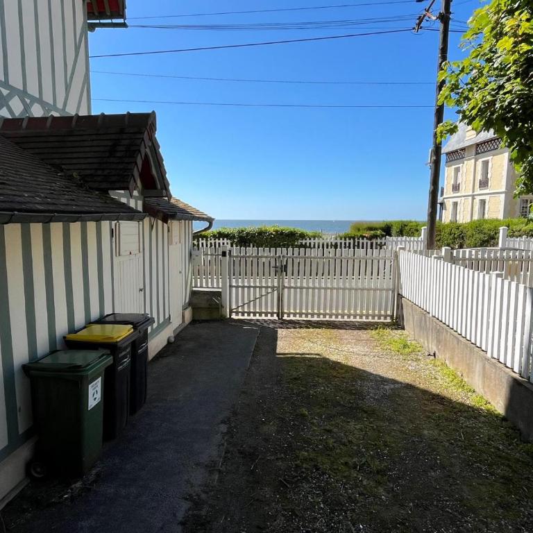 Villa La Petite Normandy Vue Mer - Villa - 30