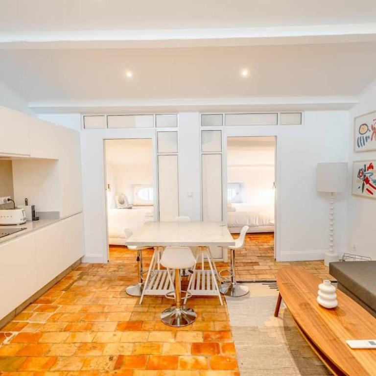 Le Gambetta l Near the Port l Shellter Rentals - Apartment - 1