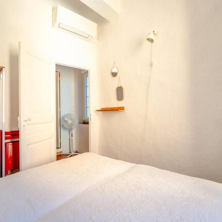 L'Ormeau l Historic St-Tropez l Shellter Rentals - Apartment - 10