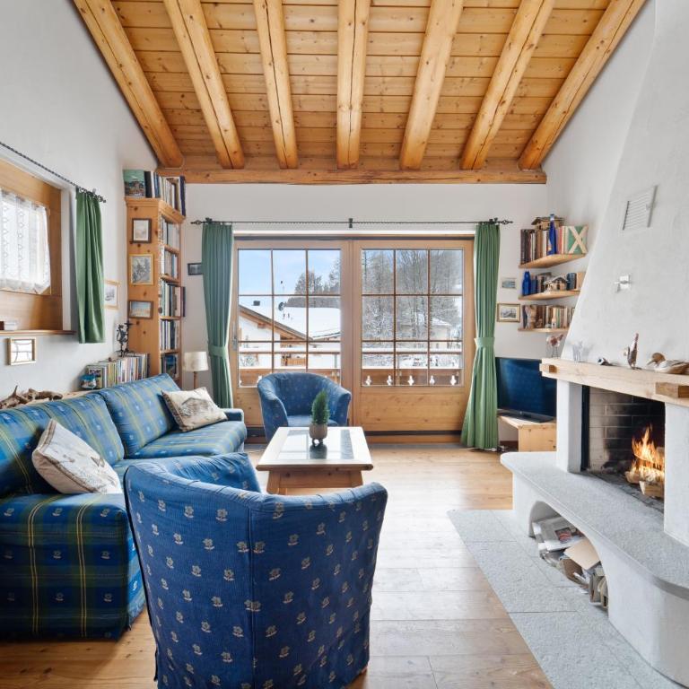 Luxury Chalet St Moritz with View - 4 Bedrooms - Apartment mit 4 Schlafzimmern und einem Balkon - 4