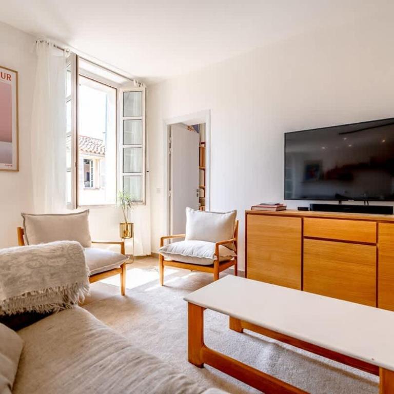 L'Oasis l Central & Comfort l Shellter Rentals - Apartment - 4