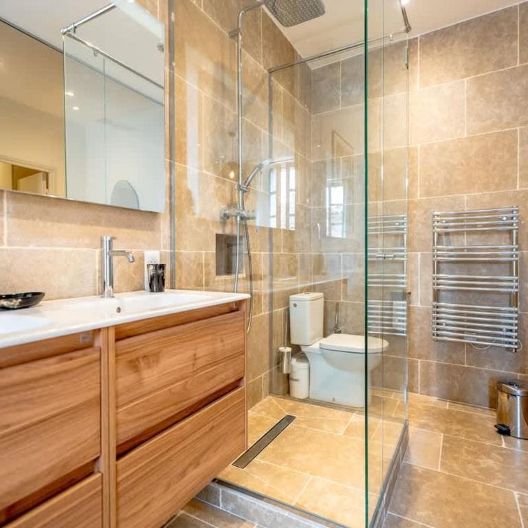 L'Oasis l Central & Comfort l Shellter Rentals - Apartment - 11