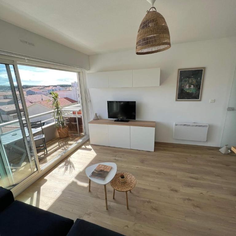 Studio cosy au porte de l ocean - One-Bedroom Apartment - 7
