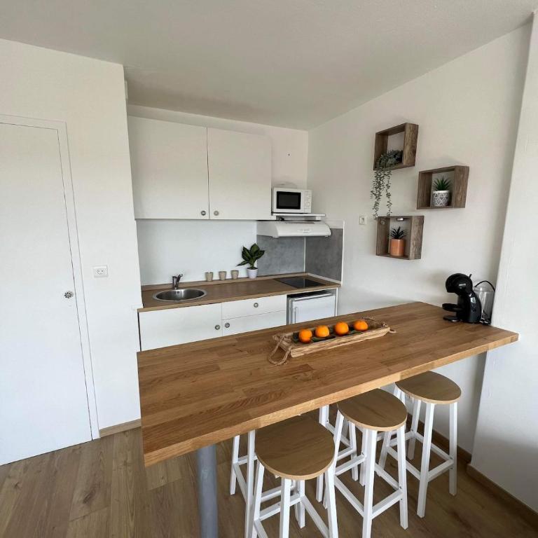 Studio cosy au porte de l ocean - One-Bedroom Apartment - 8