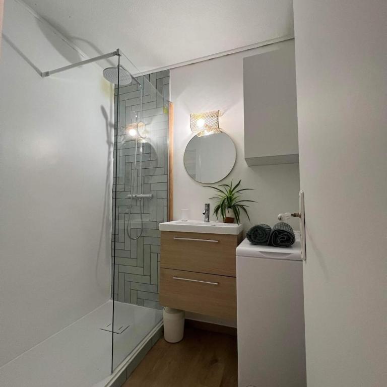 Studio cosy au porte de l ocean - One-Bedroom Apartment - 13