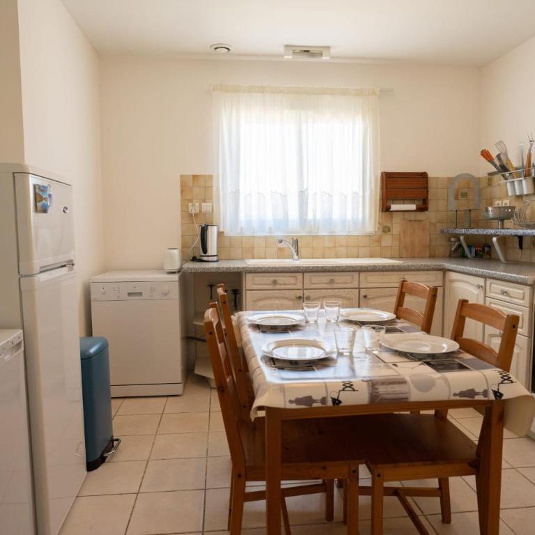 Riboleys Villa plain-pied avec piscine et clim - Villa 3 Chambres - 12