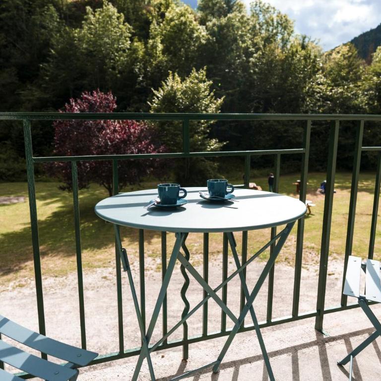 Ensemble des Gîte de la Roche Pointue - Jacuzzi - SKI - DOMAINE - Seven-Bedroom House - 10