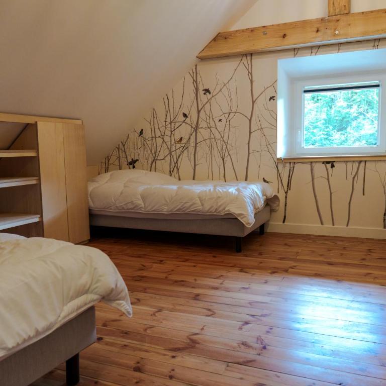 Ensemble des Gîte de la Roche Pointue - Jacuzzi - SKI - DOMAINE - Seven-Bedroom House - 28