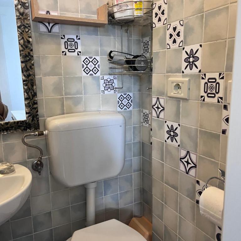 Da Adriana Guesthouse - Camera Matrimoniale con Bagno Privato - 16
