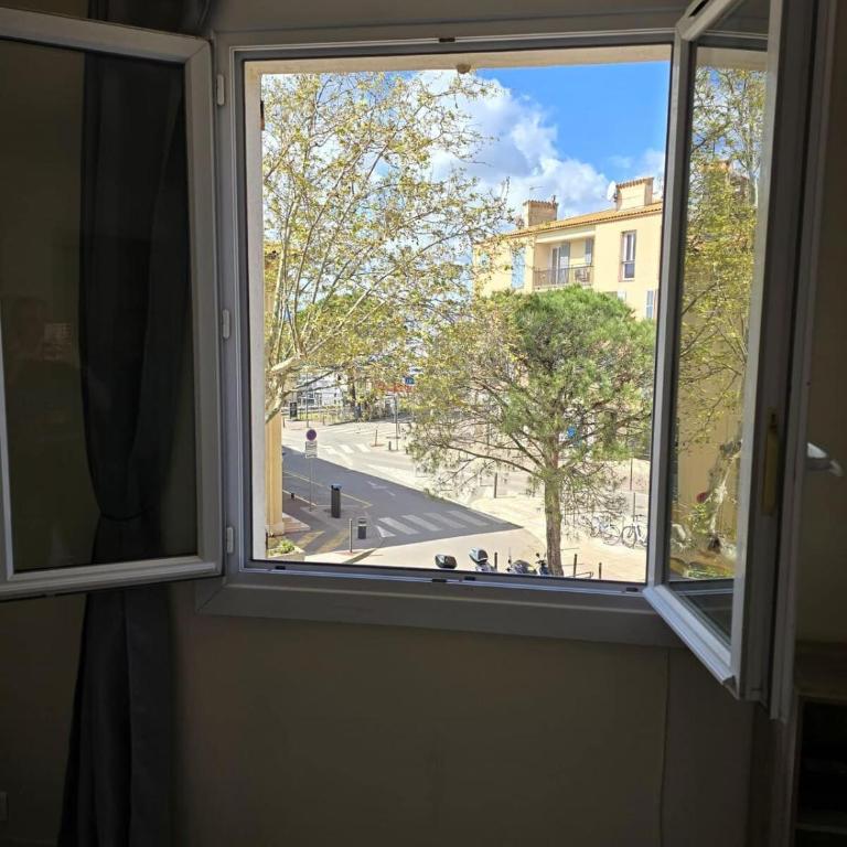 Studio Celli l Near Port & AC l Shellter Rentals - Appartement - 7