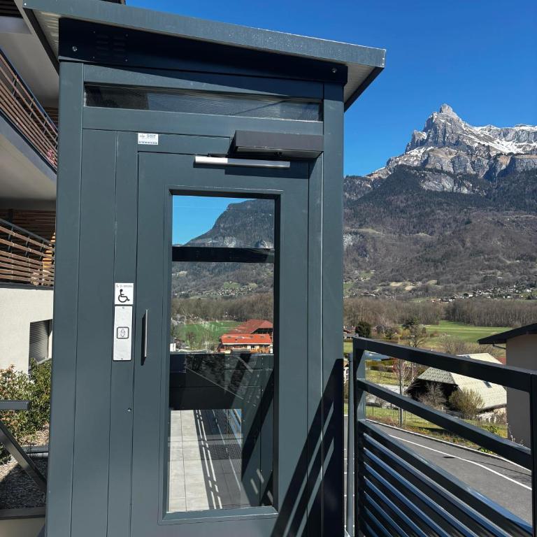 Panorama Mont-Blanc - grande terrasse, linge de maison, wifi, parking privé, cuisine équipée - 2 personnes - Chambre Double - Vue sur Montagne - 28