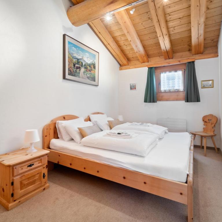 Luxury Chalet St Moritz with View - 4 Bedrooms - Apartment mit 4 Schlafzimmern und einem Balkon - 12