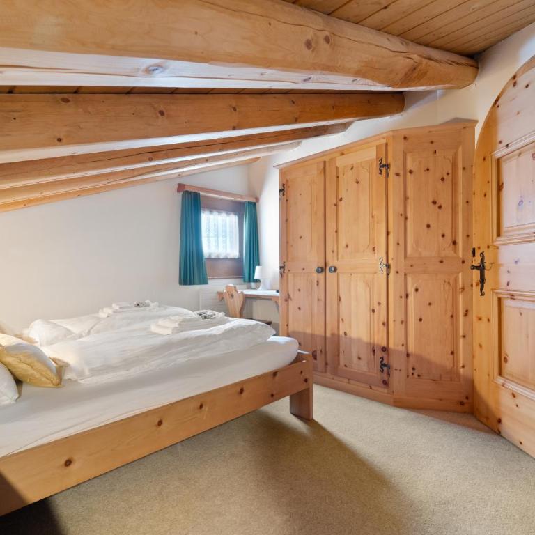 Luxury Chalet St Moritz with View - 4 Bedrooms - Apartment mit 4 Schlafzimmern und einem Balkon - 16