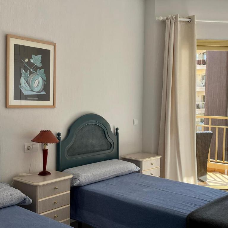 Fantástico Apartamento con Vista al Mar - Three-Bedroom Apartment - 12