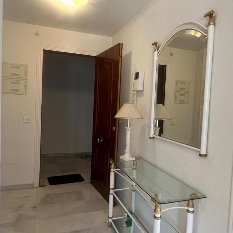 Fantástico Apartamento con Vista al Mar - Three-Bedroom Apartment - 17