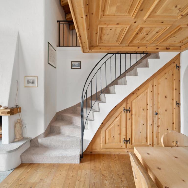 Luxury Chalet St Moritz with View - 4 Bedrooms - Apartment mit 4 Schlafzimmern und einem Balkon - 23