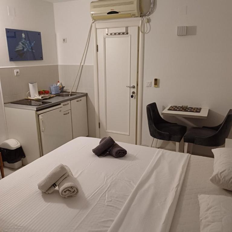 Apartments Adria - Studio - 9