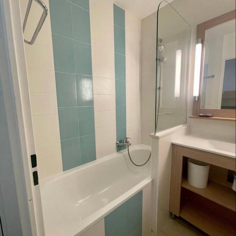Domaine Valescure St Raphael Piscine Golf clim - Apartment with Garden View - 8