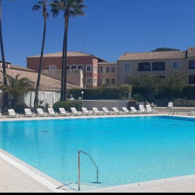 Domaine Valescure St Raphael Piscine Golf clim - Apartment with Garden View - 9