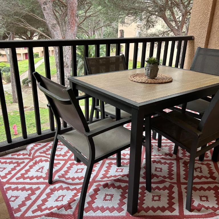 Domaine Valescure St Raphael Piscine Golf clim - Apartment with Garden View - 11