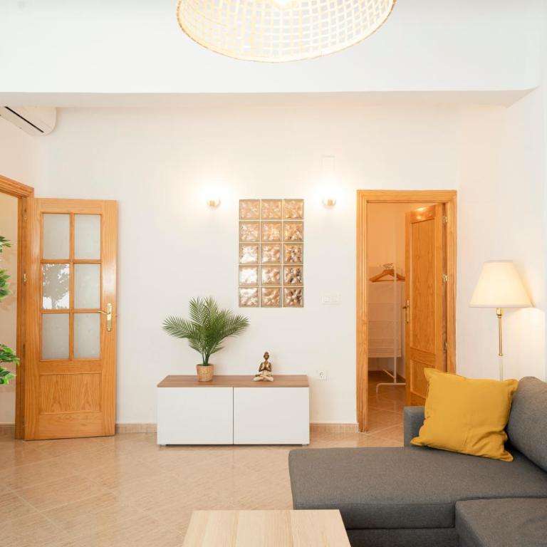 Encanto Nazarí, By DaiMar - Three-Bedroom Apartment - 42