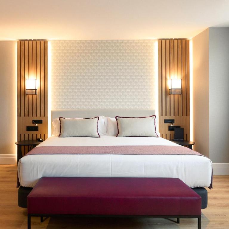 Catalonia Ramblas 4* Sup - Deluxe Room - 1