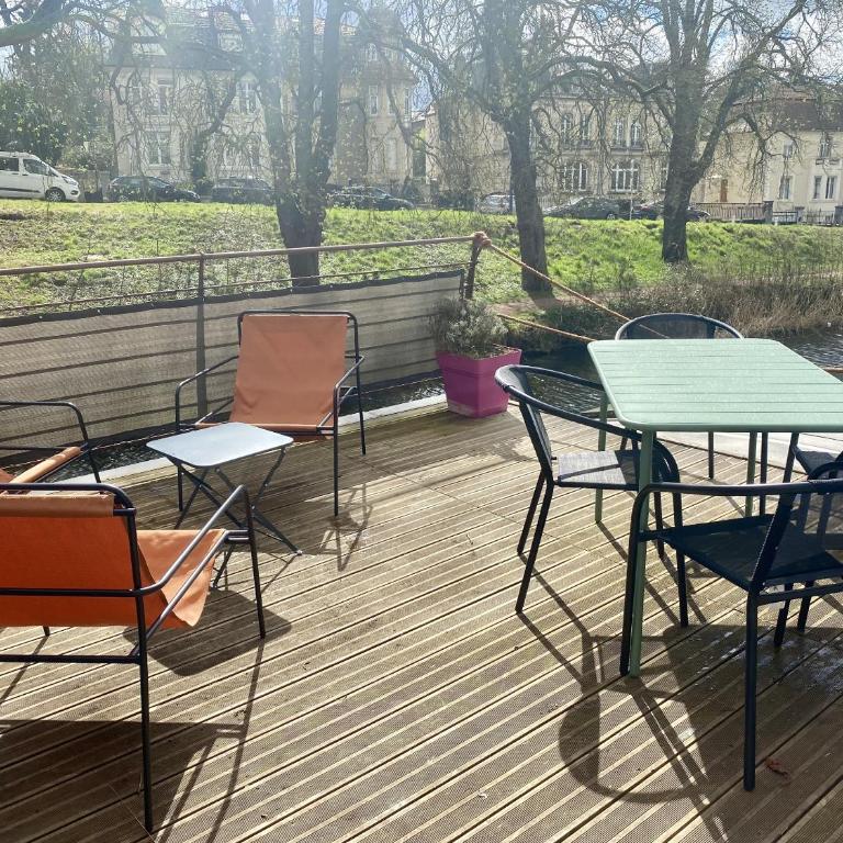 Péniche MaPensée - Appartement 1 Chambre - 2