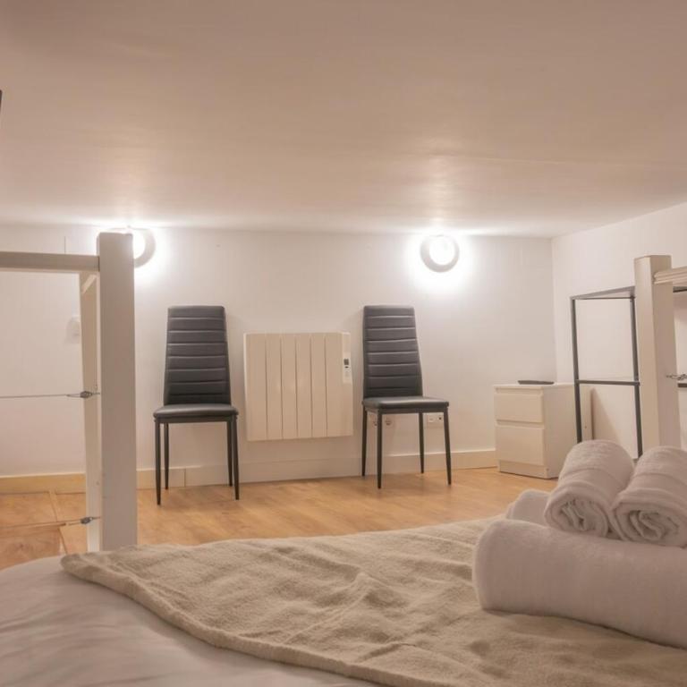 Modern, temporary, and practical apartment in Chamberí VAR120 - One-Bedroom Apartment - 5