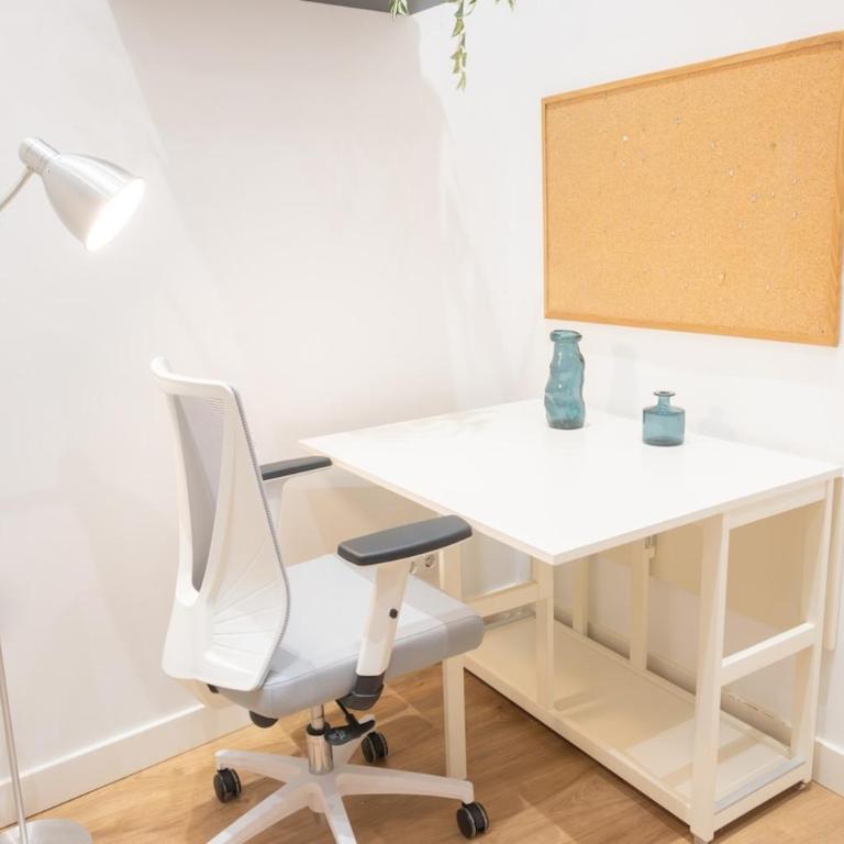 Modern, temporary, and practical apartment in Chamberí VAR120 - One-Bedroom Apartment - 7