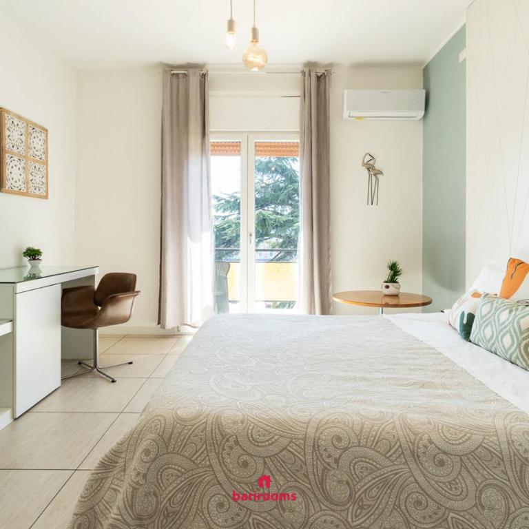 BARI ROOMS Suite Station - Suite King con Balcone - 1