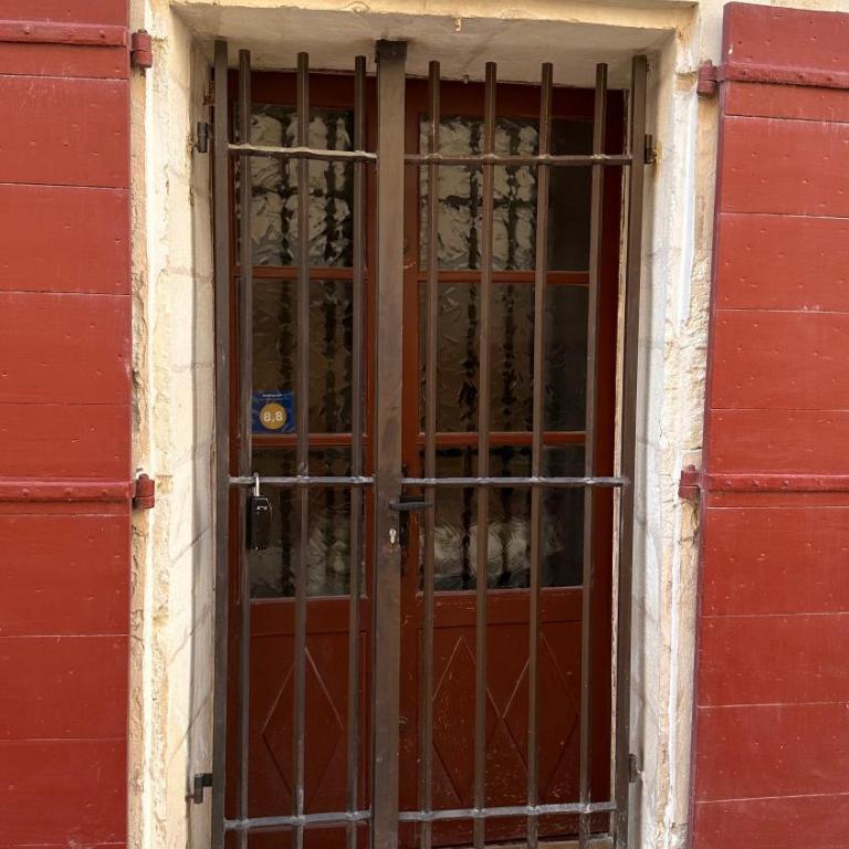 La Maison des Hautures - Ancien Couvent avec Extérieur Proche Arénes- Idéal Familles ou groupe - Casa con 1 Camera da Letto - 23