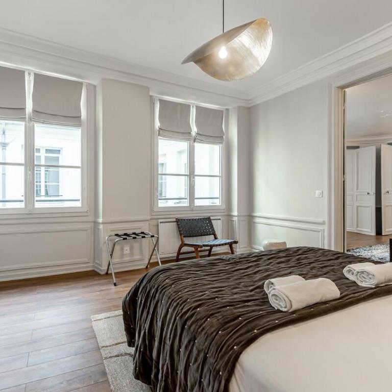 31 Opera Louvre Paris02 2bedrooms AC - Two-Bedroom Apartment - 8