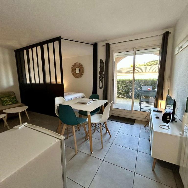 studio cosy au rez-de-chaussée d'une résidence calme SAINT CYPRIEN SC245-004 - Studio-Apartment - 4