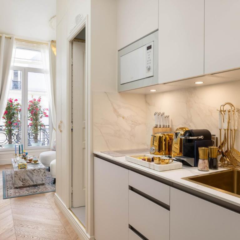 The Angelina Suite - Champs Elysées - One-Bedroom Deluxe Apartment - 14