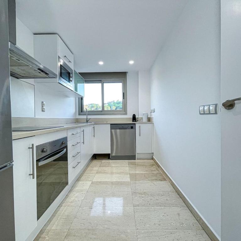 Magic Fenals apartment - Three-Bedroom Apartment with Balcony - 25