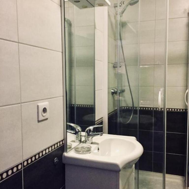 Les Champs d'Auvergne - One-Bedroom Apartment - 9