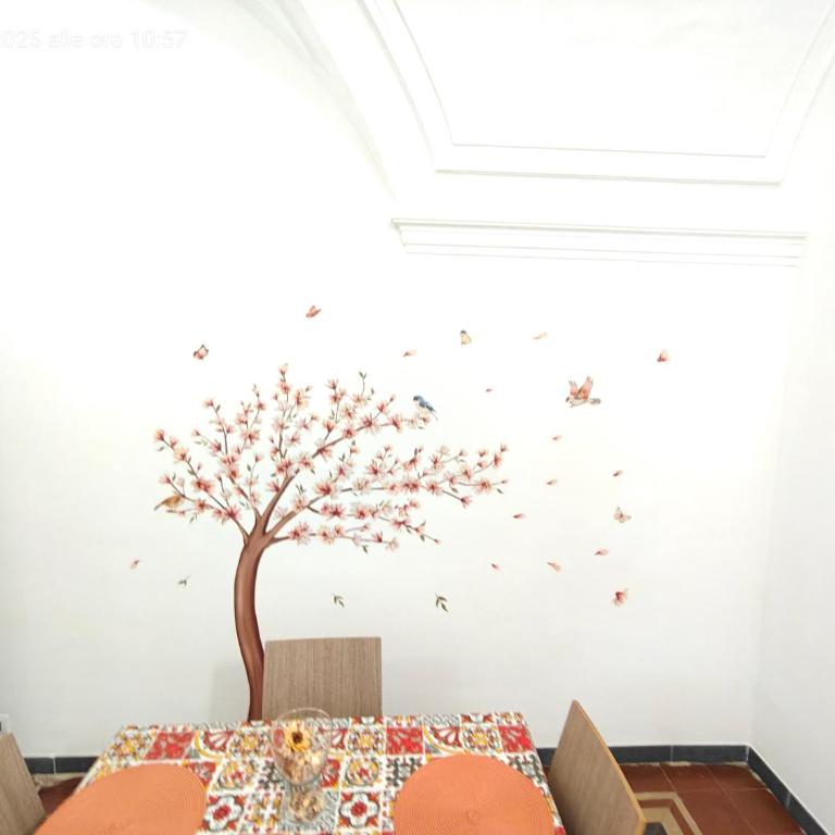 Giulio's Apartment - Two-Bedroom Apartment with Balcony - 4