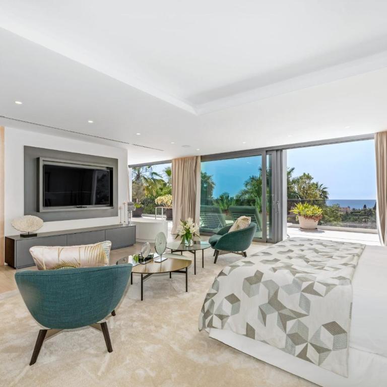 All About Villa Serenity - Villa - 18