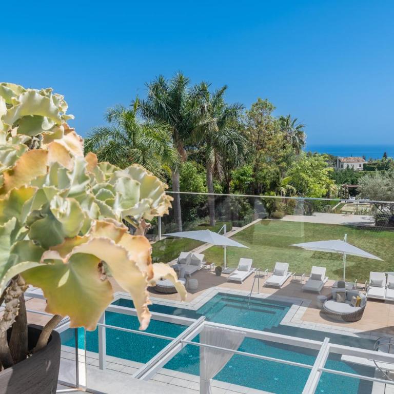 All About Villa Serenity - Villa - 22