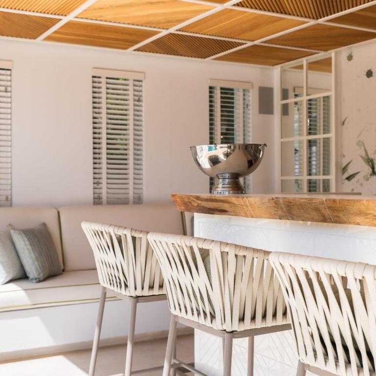 All About Villa Serenity - Villa - 68