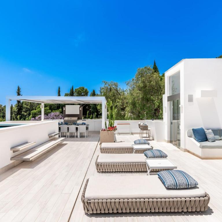 All About Villa Serenity - Villa - 75