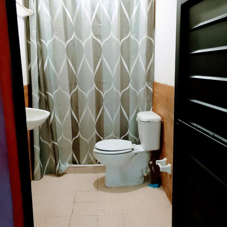 Hermoso Dpto Céntrico con Estac y WIFI - Two-Bedroom Apartment - 6