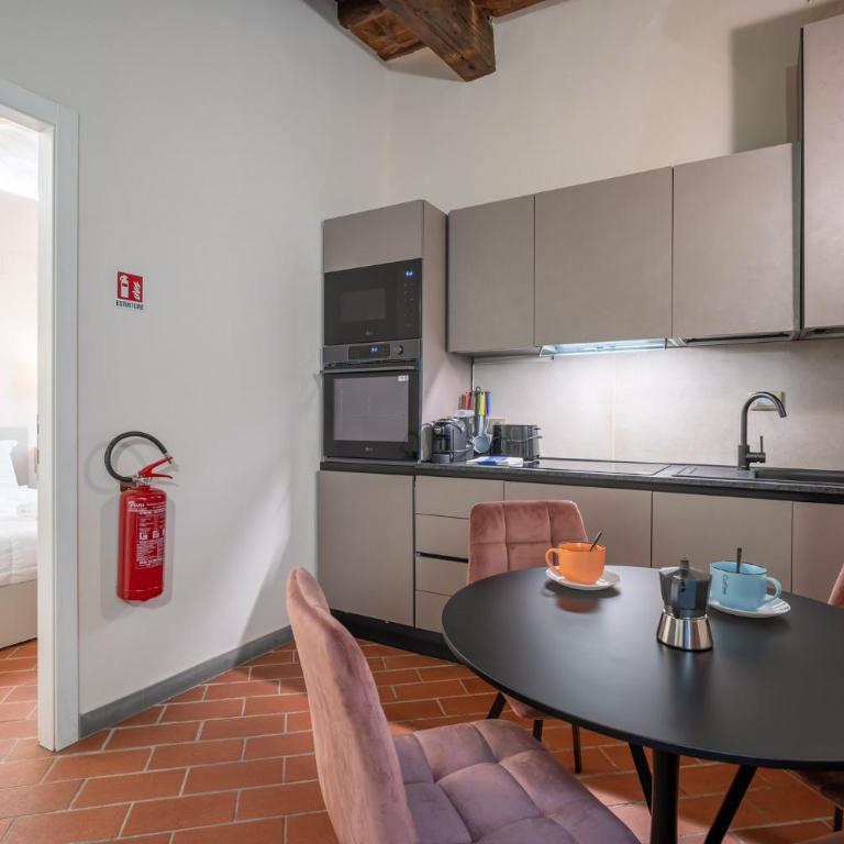 GuestHost - Ponte Vecchio Central Flats - Appartamento - 7