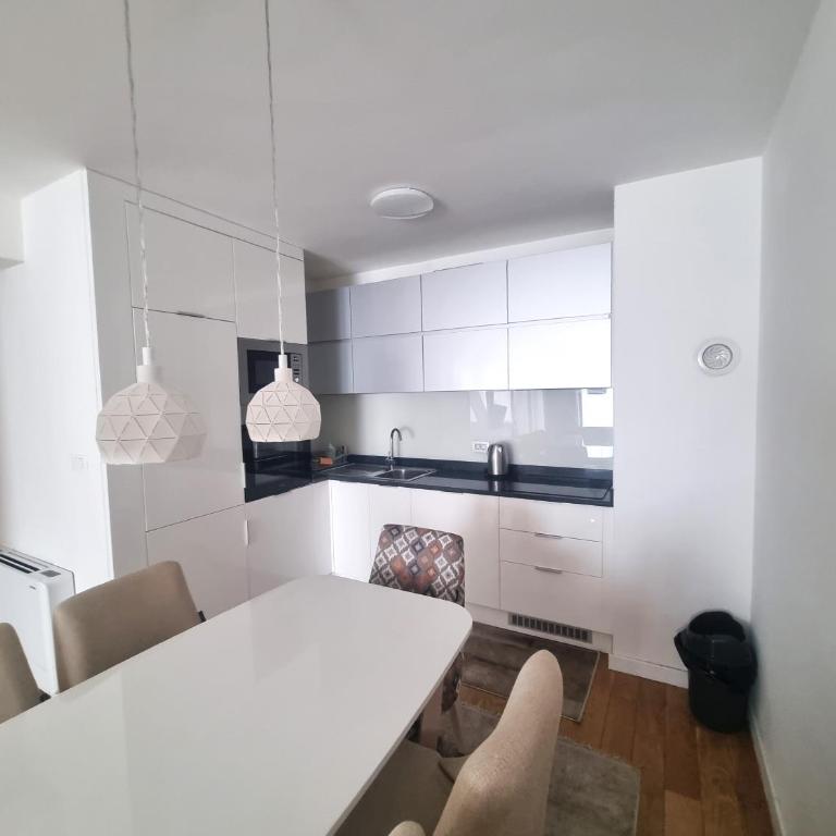 Orange Apartment - Deluks Apartman sa 2 Spavaće Sobe - 1