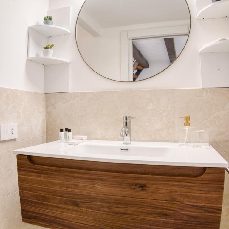Chich and Modern Mini-Loft Navigli - Appartamento con 1 Camera da Letto - 11