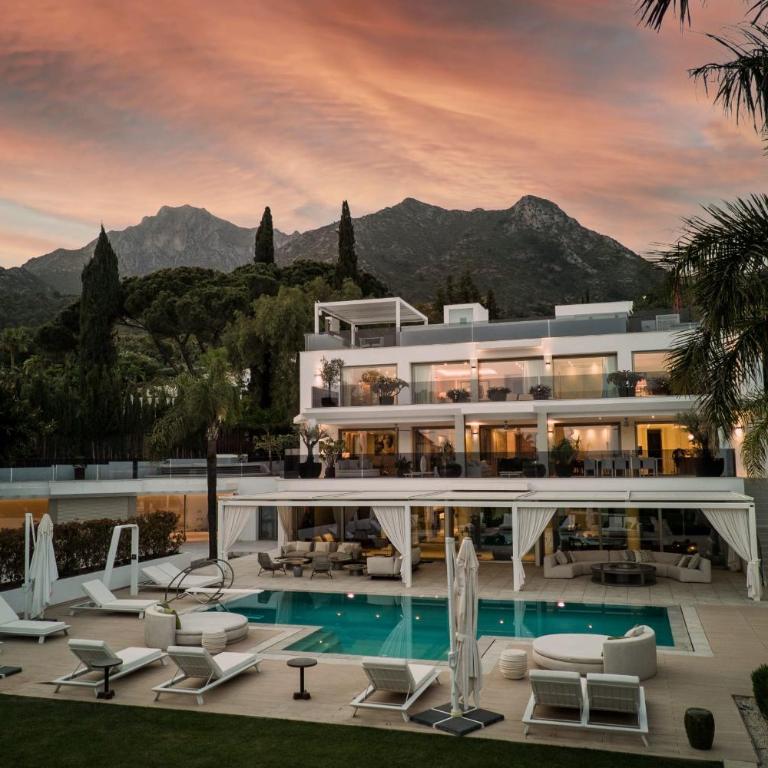 All About Villa Serenity - Villa - 83