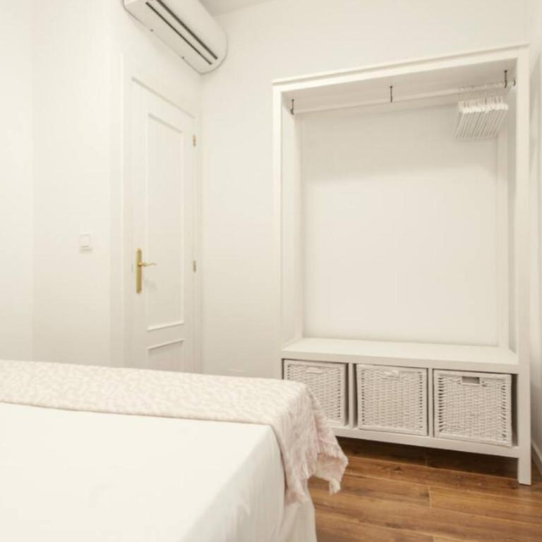 Malasaña centro Madrid - Two-Bedroom Apartment - 5